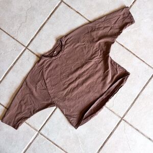 Unknown • Boxy Top